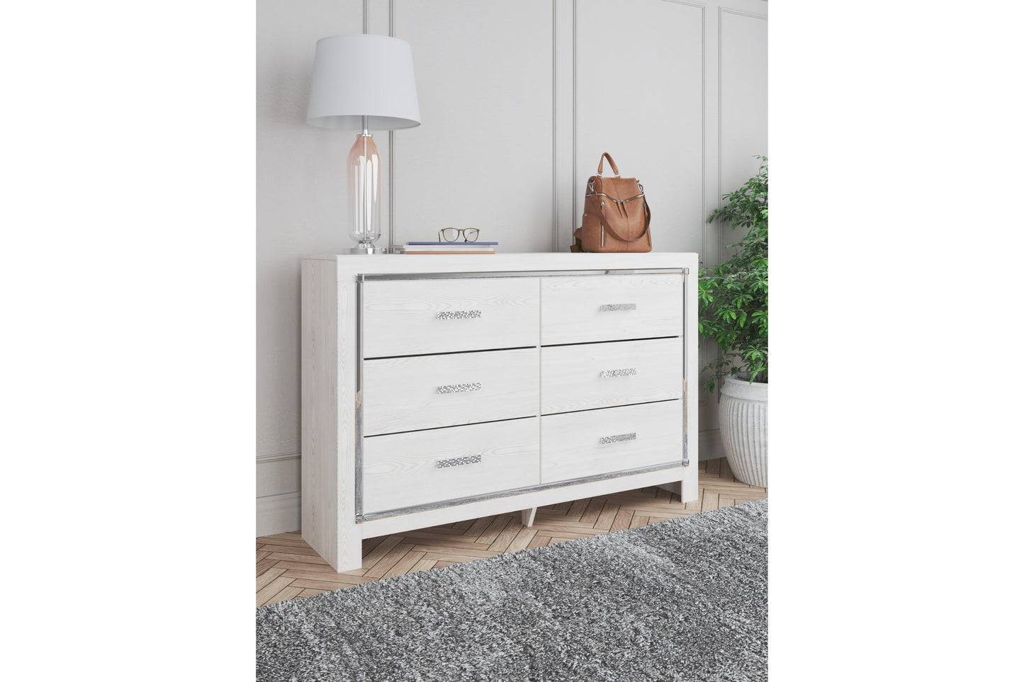 Altyra White Dresser