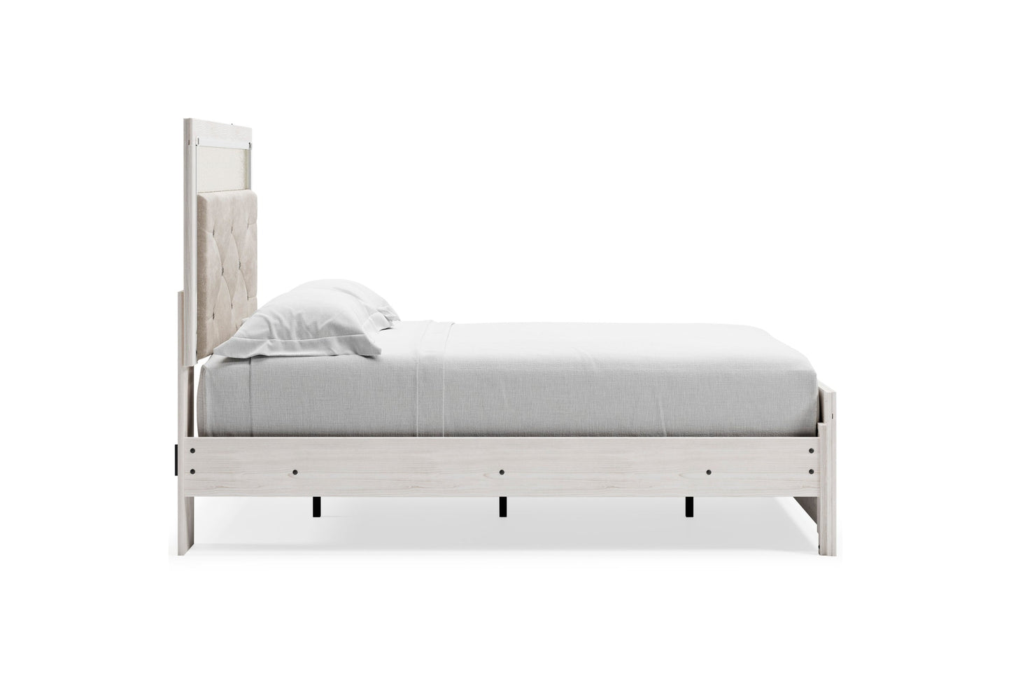 Altyra White Panel Bedroom Set