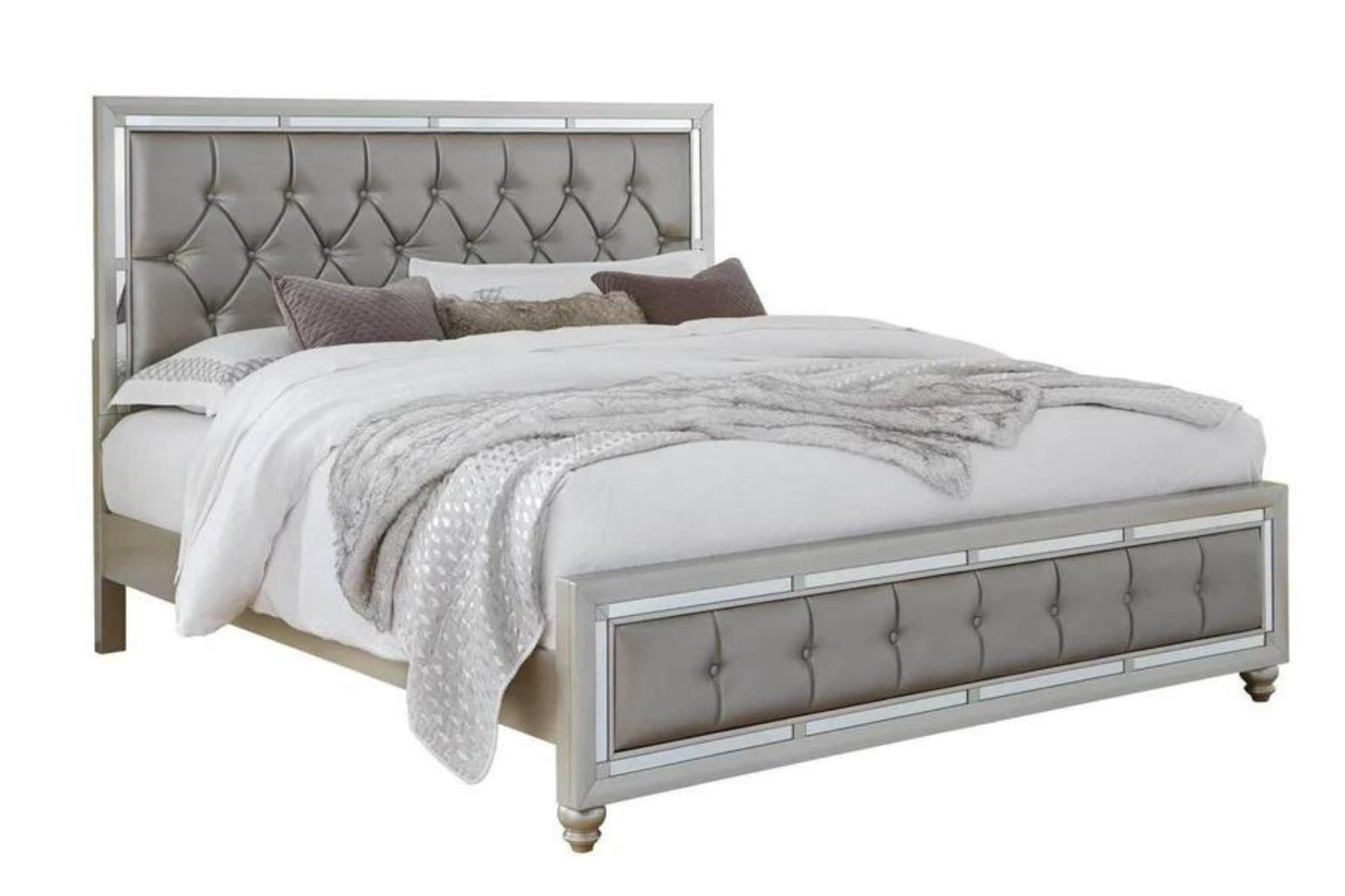 Riley Tufted Bed, Silver