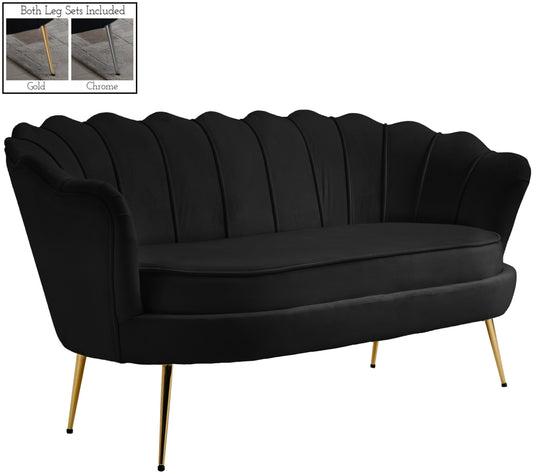 Gardenia Black Velvet Loveseat